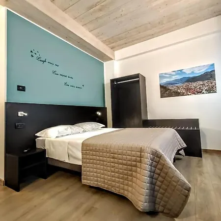 Il Di Piazza Motta Bed & Breakfast *