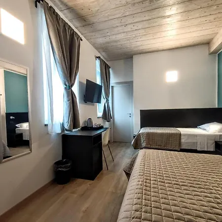 Il Di Piazza Motta Bed & Breakfast *