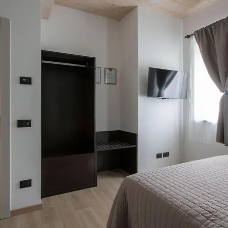 Il Di Piazza Motta Bed & Breakfast *