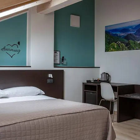 Il Di Piazza Motta Bed & Breakfast *
