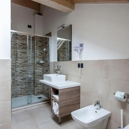 Bed & Breakfast Il Di Piazza Motta Albese Con Cassano