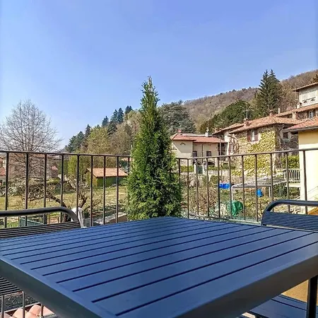 Il Di Piazza Motta Couette-café Albese Con Cassano