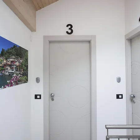 Il Di Piazza Motta Bed and Breakfast Albese Con Cassano