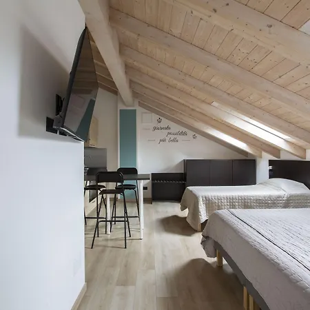 Bed and Breakfast Il Di Piazza Motta Albese Con Cassano