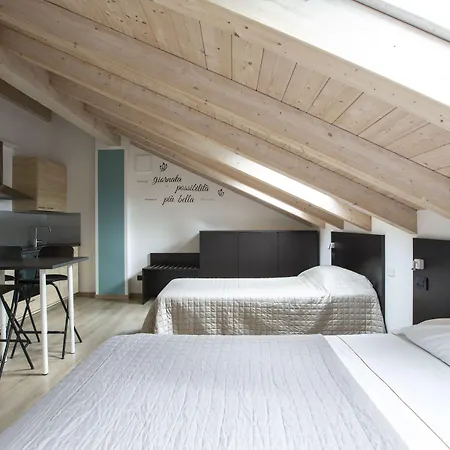 Il Di Piazza Motta Bed & Breakfast Albese Con Cassano