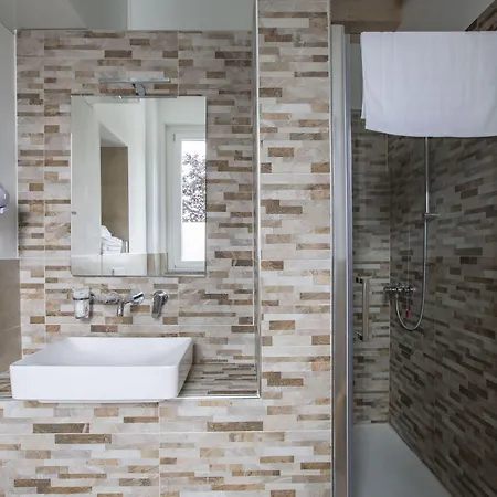 Il Di Piazza Motta Bed and Breakfast Albese Con Cassano