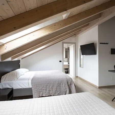 Bed & Breakfast Il Di Piazza Motta 4*