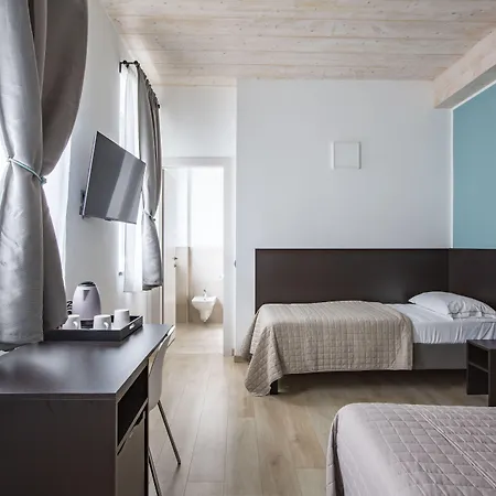 Il Di Piazza Motta Bed & Breakfast 4*